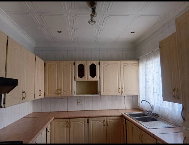 3 BEDROOM HOUSE FOR SALE IN BIRCH ACRES